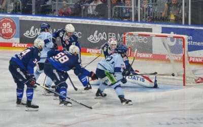 Heimniederlage der Adler Mannheim gegen Straubing Tigers