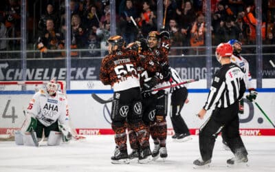 Spannung und 9 Tore bei den Grizzlys Wolfsburg gegen Augsburger Panther