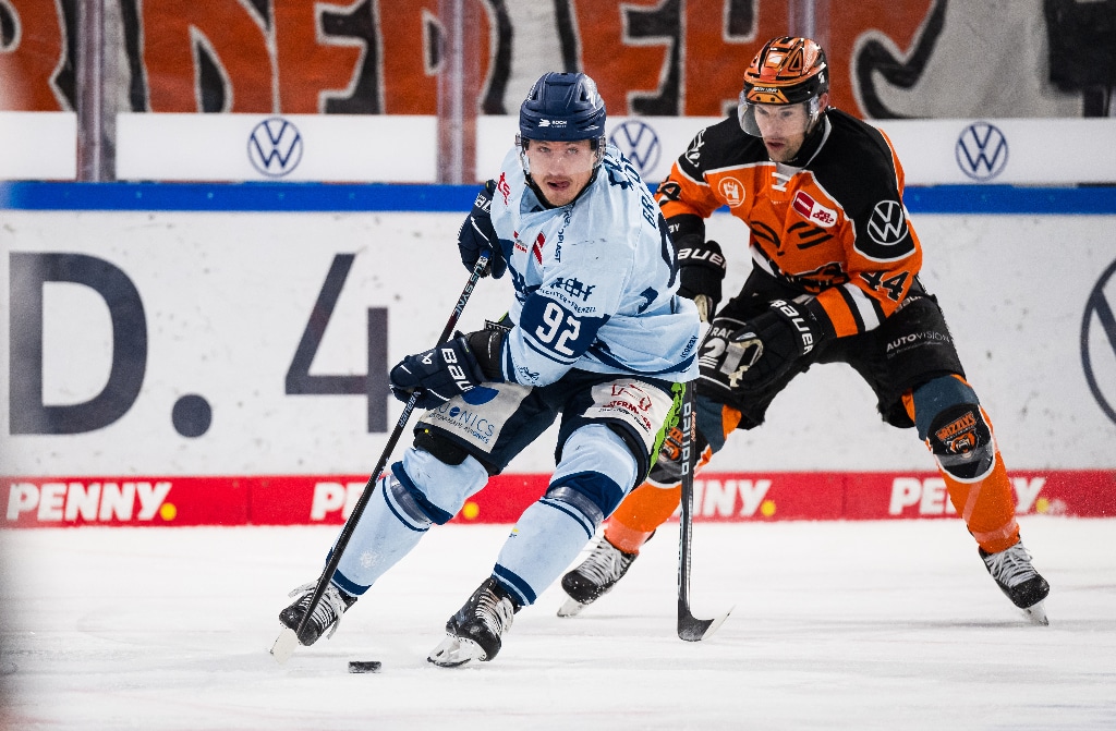 Eishockey-Krimi bei Grizzlys Wolfsburg geht an die Straubing Tigers – Brandt gelingt Hattrick