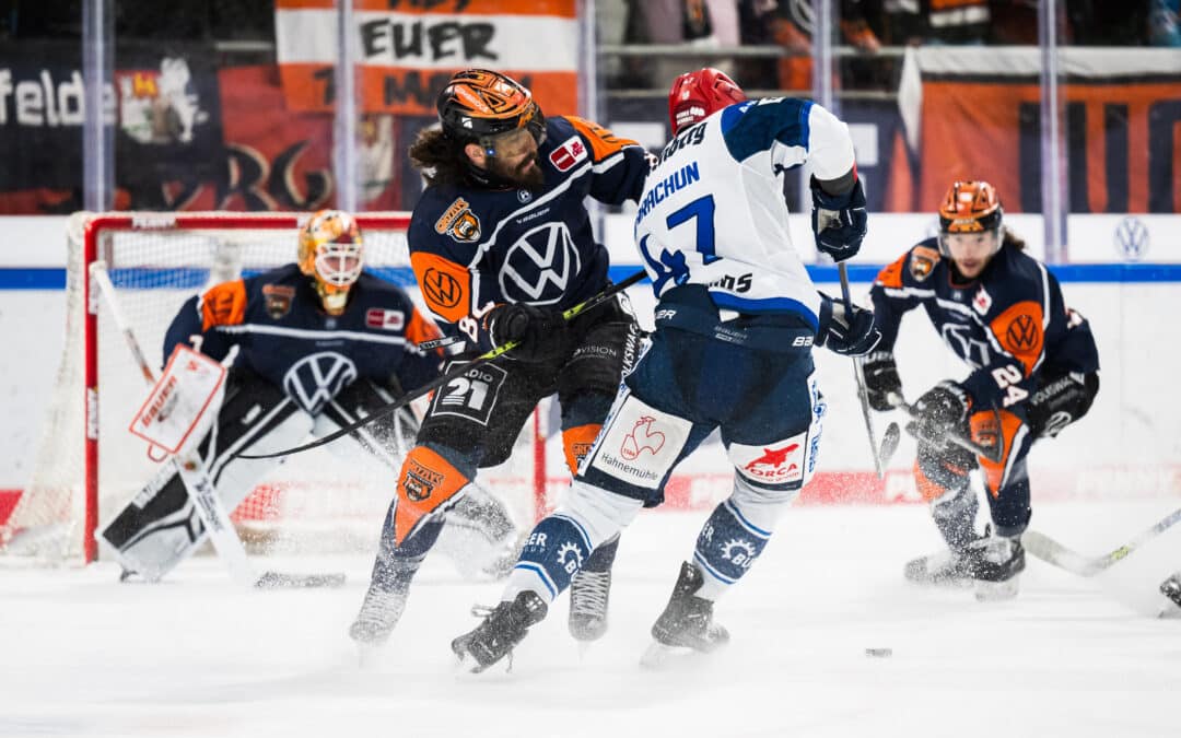 Schwenninger Wild Wings lassen Punkte in Wolfsburg liegen