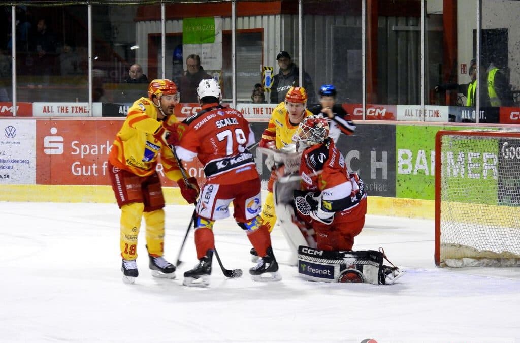 DEL2 am Freitag – Bietigheim erfolgreich / spannende Spiele in Crimmitschau und in Selb