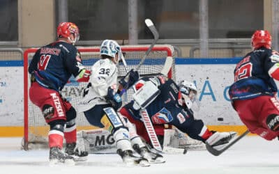 Selber Wölfe holen sich den Heimsieg im DEL2-Playdown Auftakt