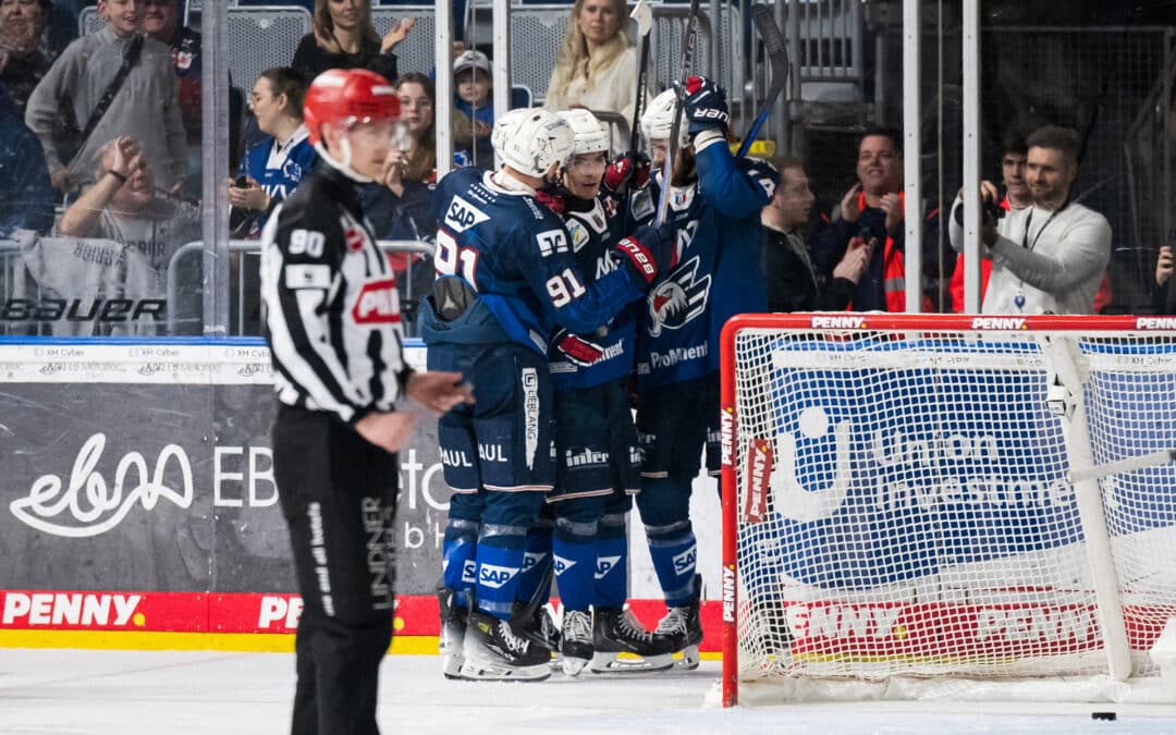 Adler Mannheim führen verdient in der Serie