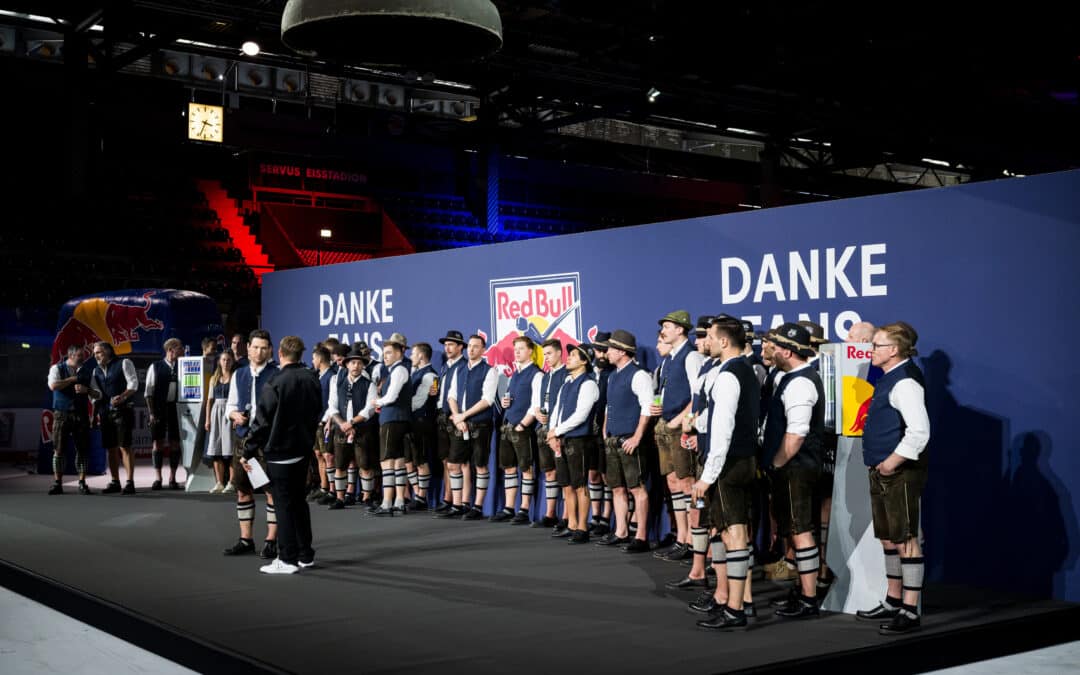 EHC Red Bull München mit Saisonabschluss im Olympia-Eisstadion