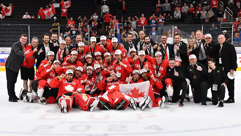 Hlinka Gretzky Cup: Kanada verteidigt seinen Titel erfolgreich – Größter Erfolg für die U18-DEB Auswahl!