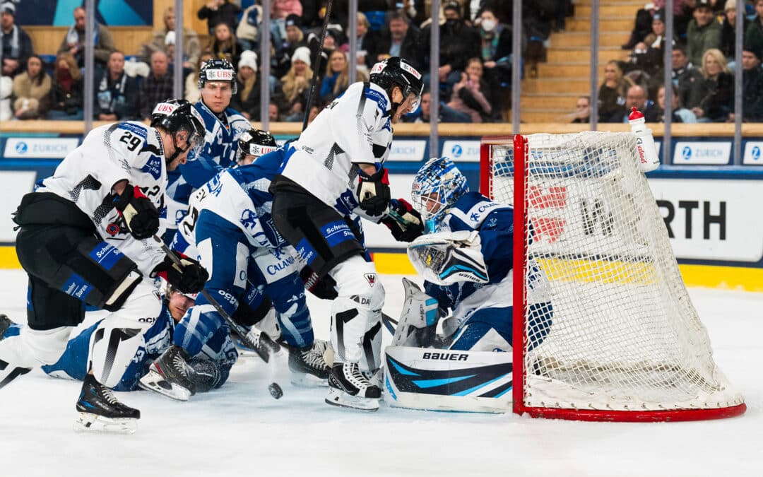 Spengler-Cup Finale 2024: Straubing Tigers chancenlos gegen Fribourg-Gottéron, das den ersten großen Titel holt