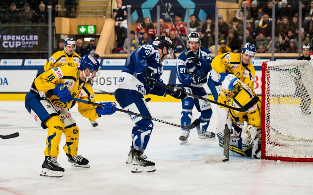 Spengler-Cup 2024: Straubing Tigers trotz guter Leistung mit klarer Auftaktniederlage gegen den HC Davos