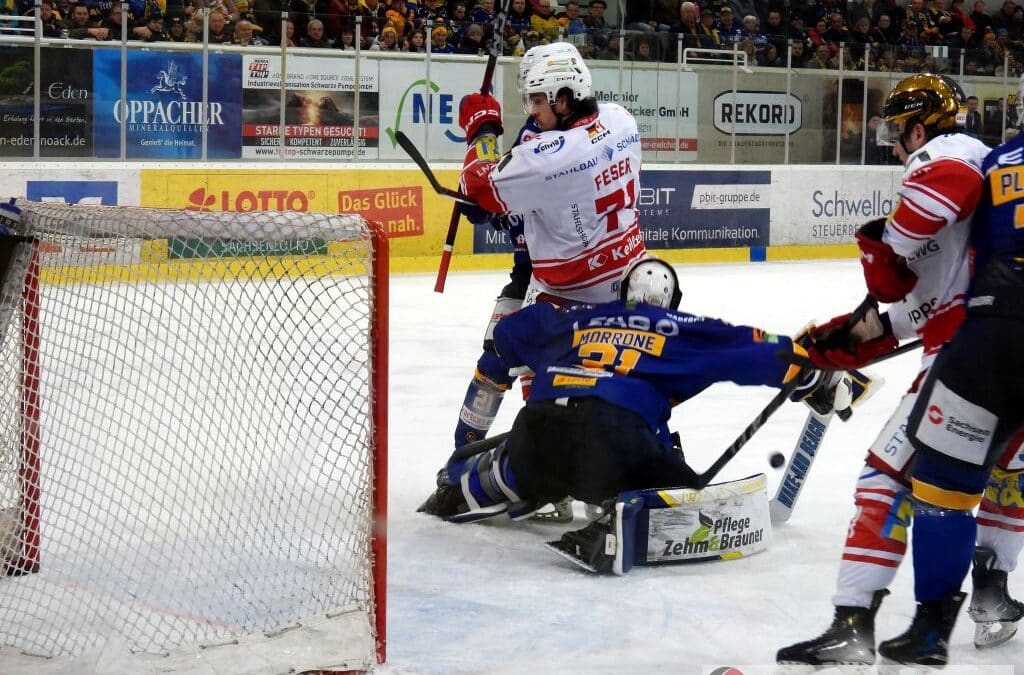 Eispiraten Crimmitschau können Derbysieg in der Lausitz bejubeln